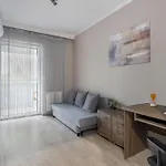 Apartment Air-conditioned In With Parking By Renters *