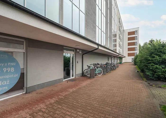 Air-conditioned In With Parking By Renters 公寓 波兹南